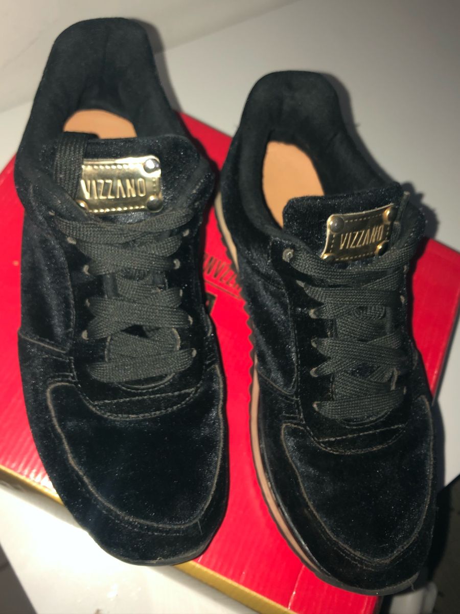 tenis vizzano preto veludo