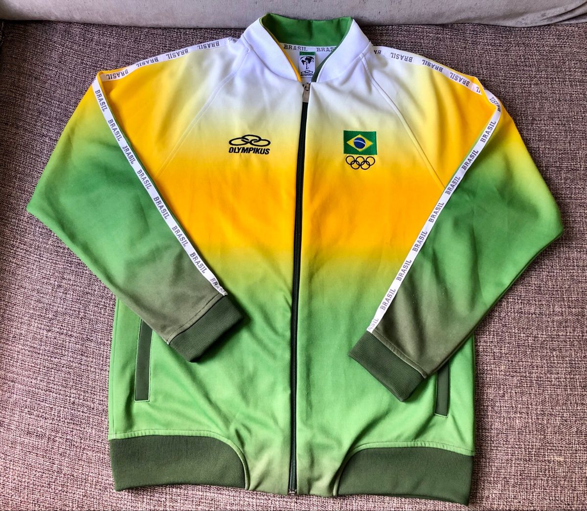 jaqueta floresta linda adidas