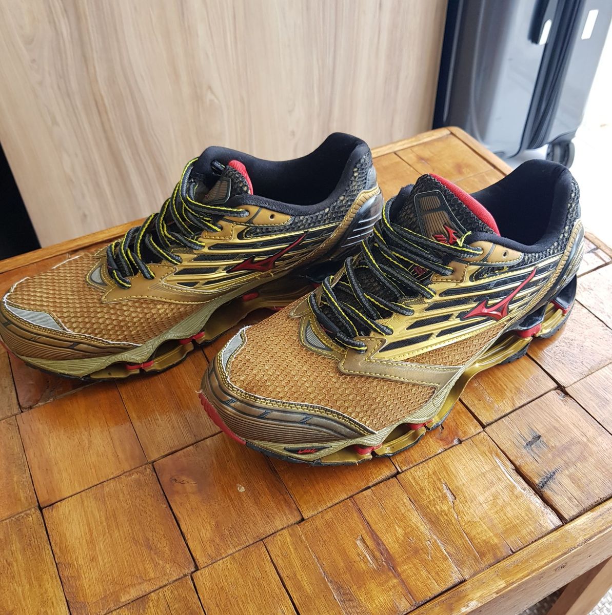 mizuno prophecy 5 golden