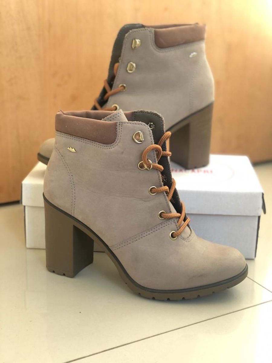 bota de couro feminina dakota