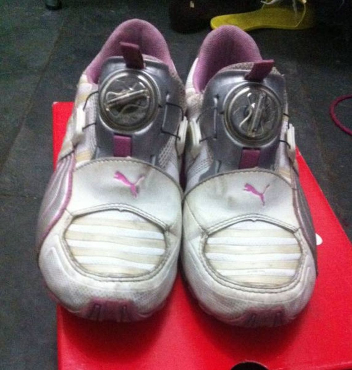 puma disk feminino rosa e branco puma disk feminino rosa e branco