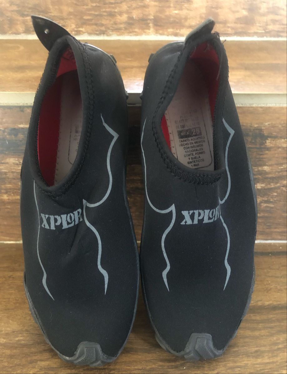 tenis para esporte aquatico