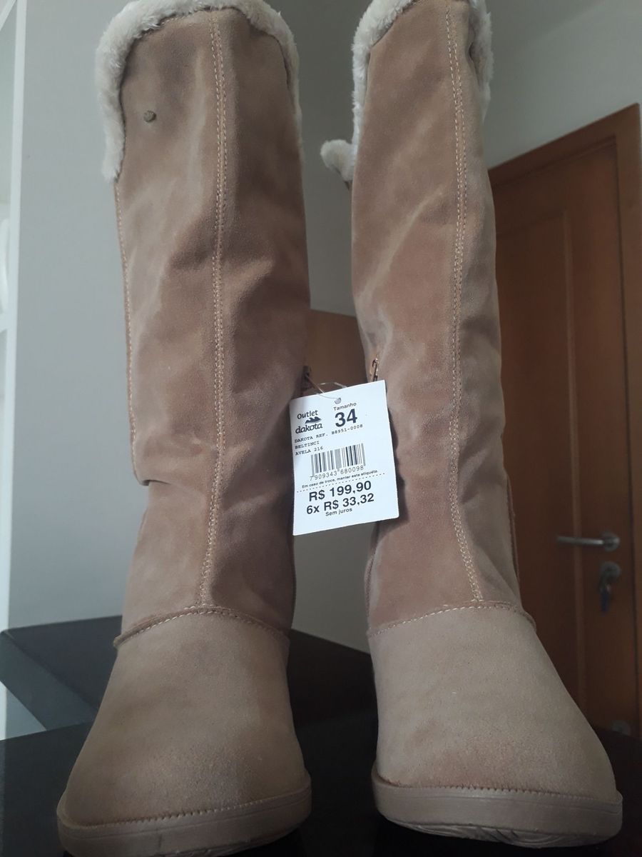 bota cano curto de pelinho