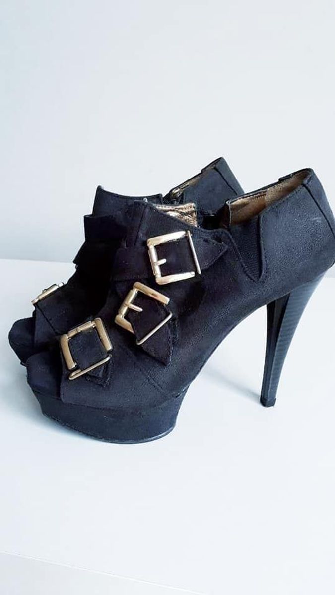 sapato abotinado feminino