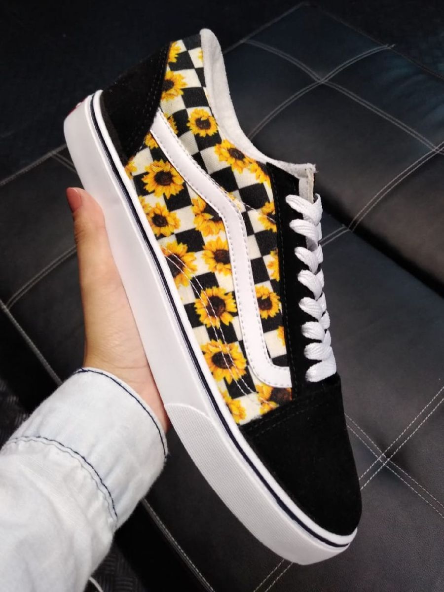 vans old skool amarelo com girassol