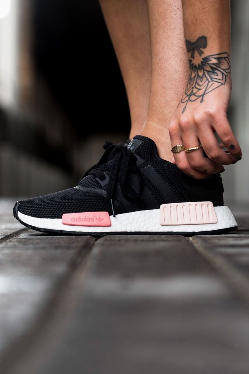 nmd feminino preto