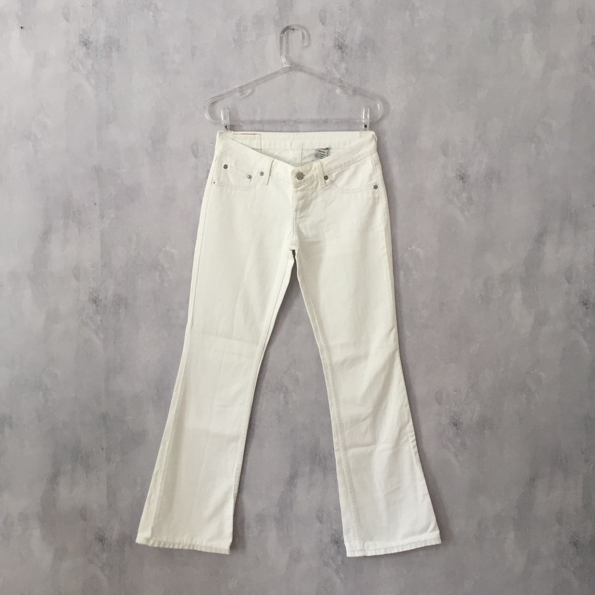 calça jeans branca feminina levis