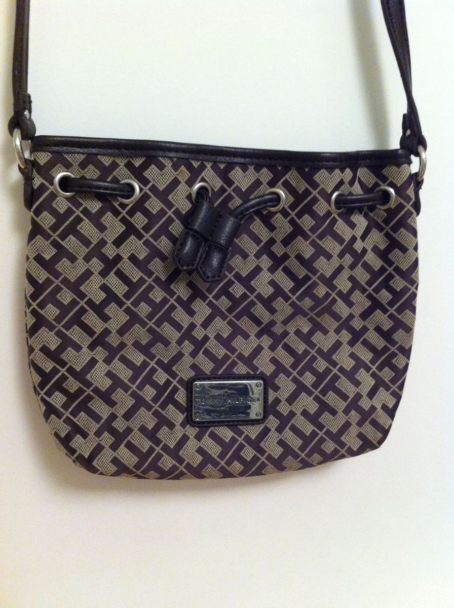 bolsa transversal tommy hilfiger feminina