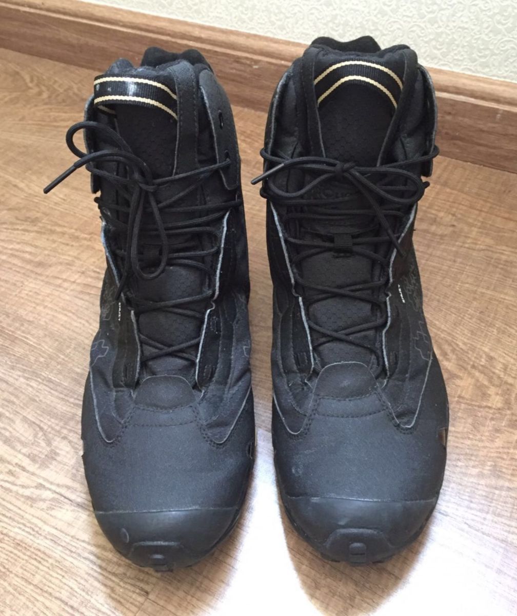bota quechua novadry