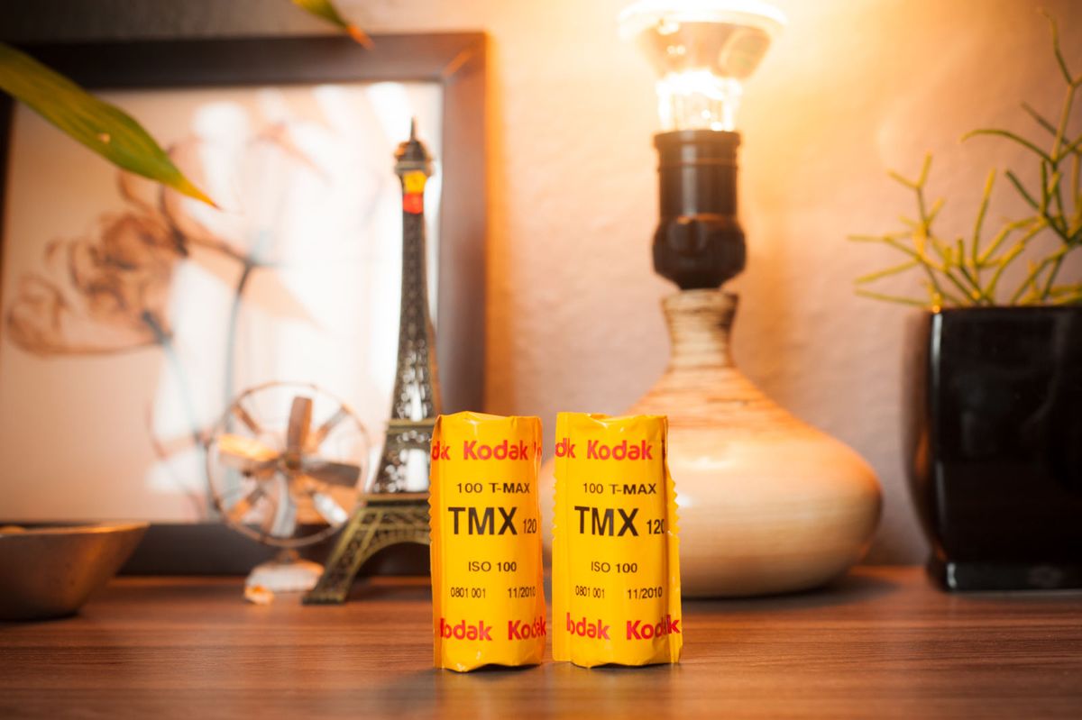 Filme Kodak T Max 100 Preto E Branco 120 Iso 100 Maquina Fotografica Analogica Kodak Nunca Usado 16397593 Enjoei