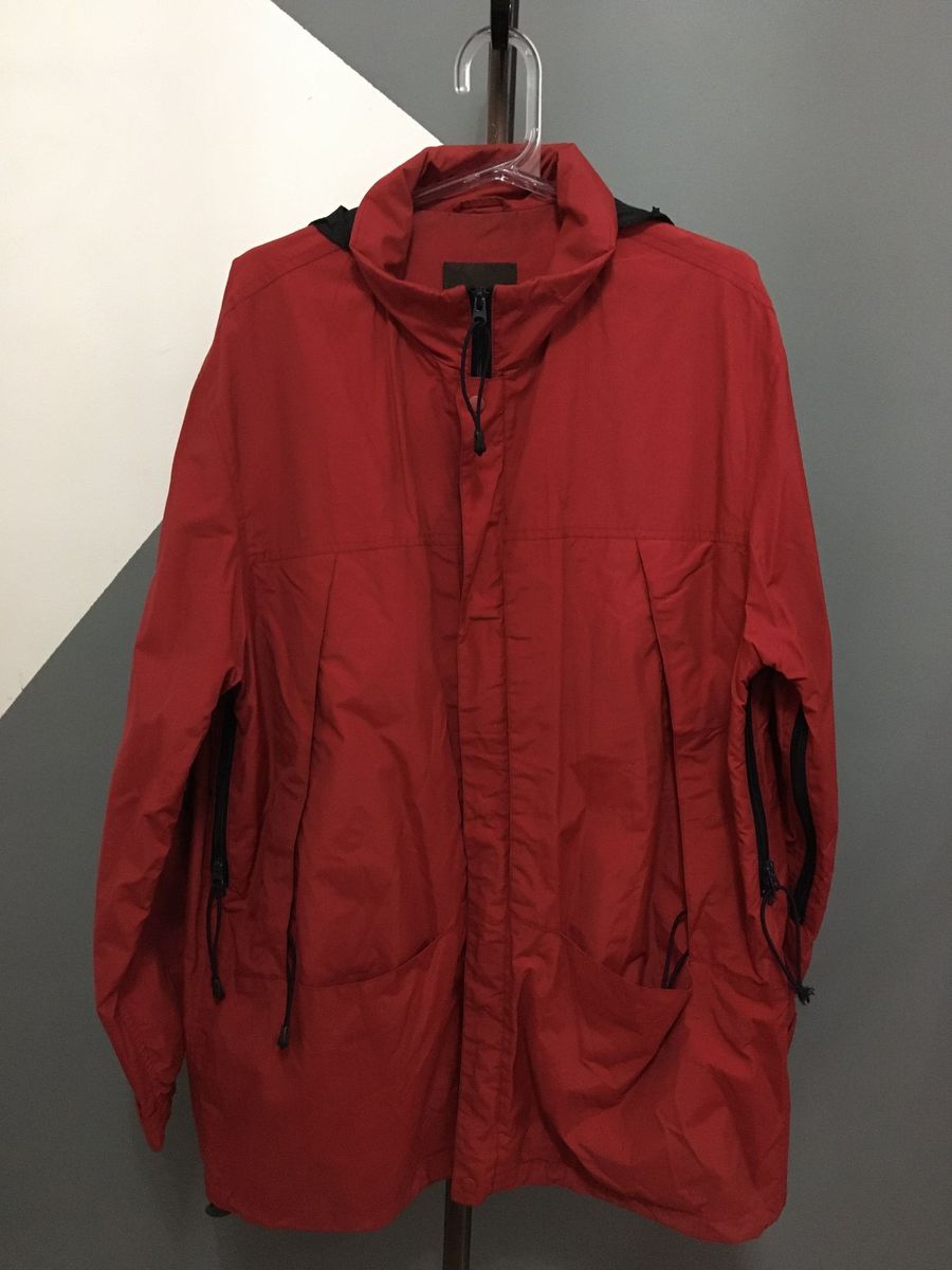 jaqueta impermeavel zara