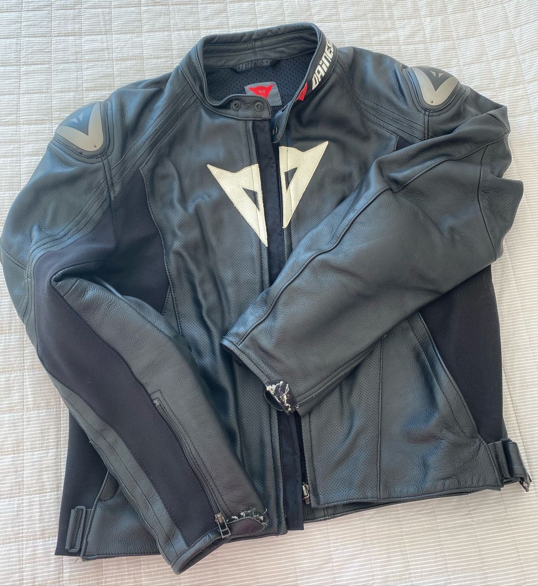 jaqueta dainese couro usada