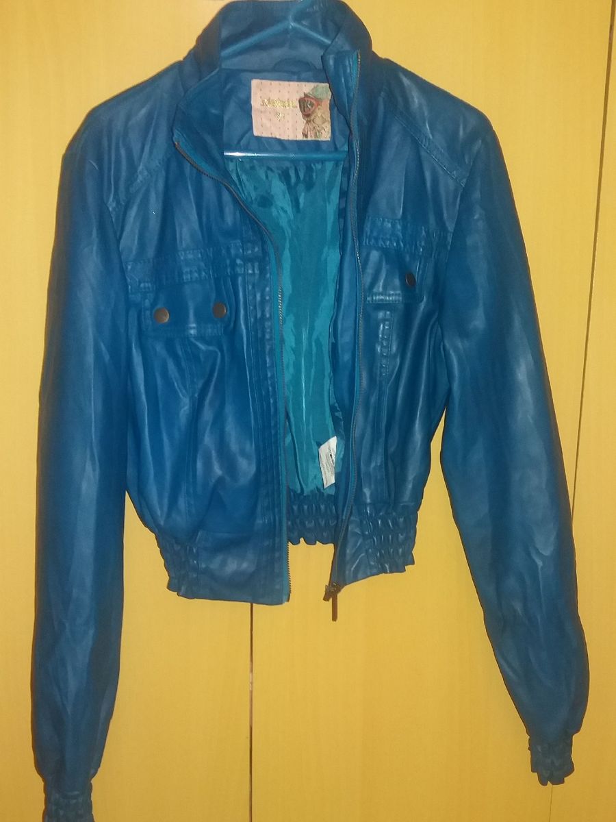 jaqueta azul turquesa