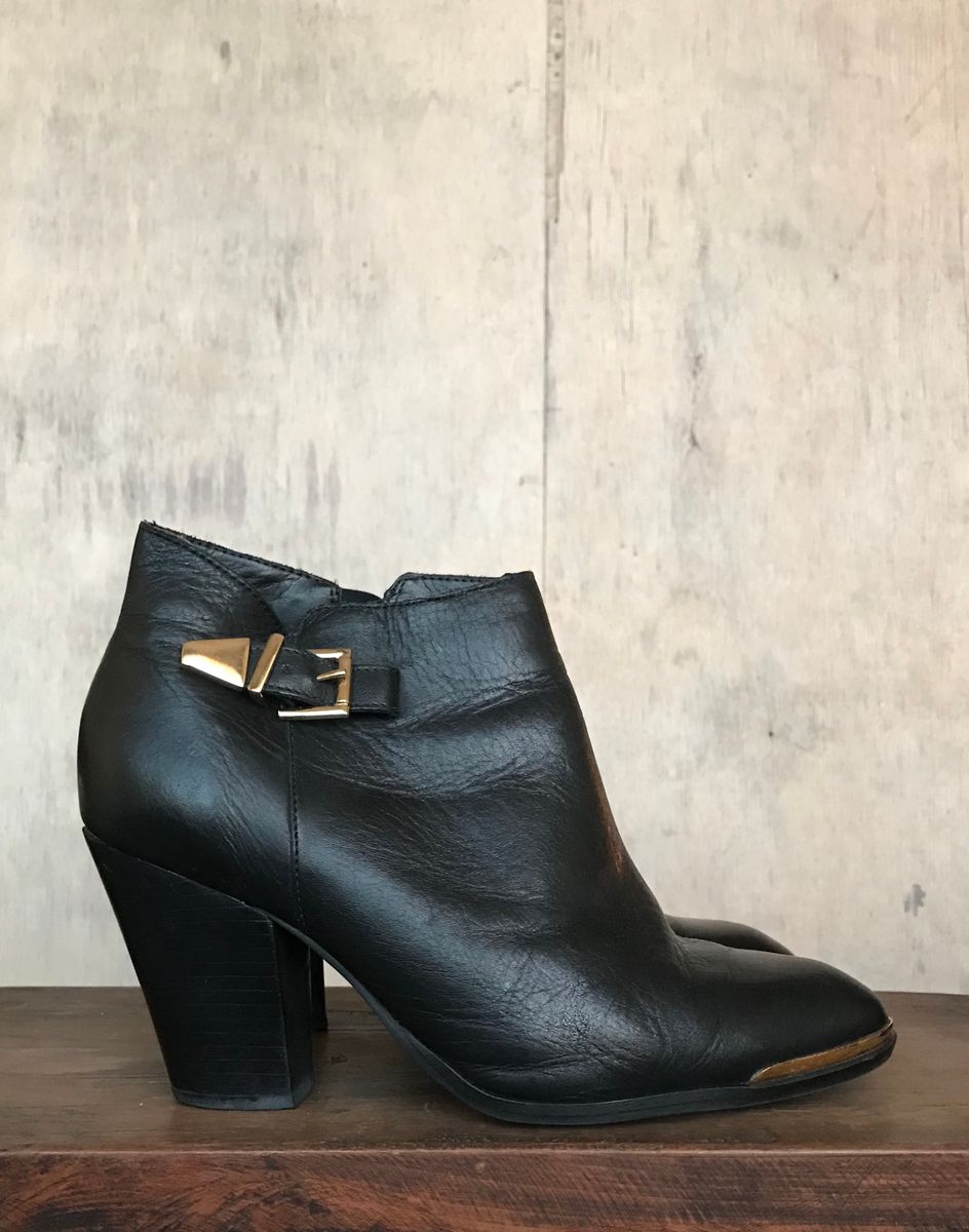 bota feminina satinato