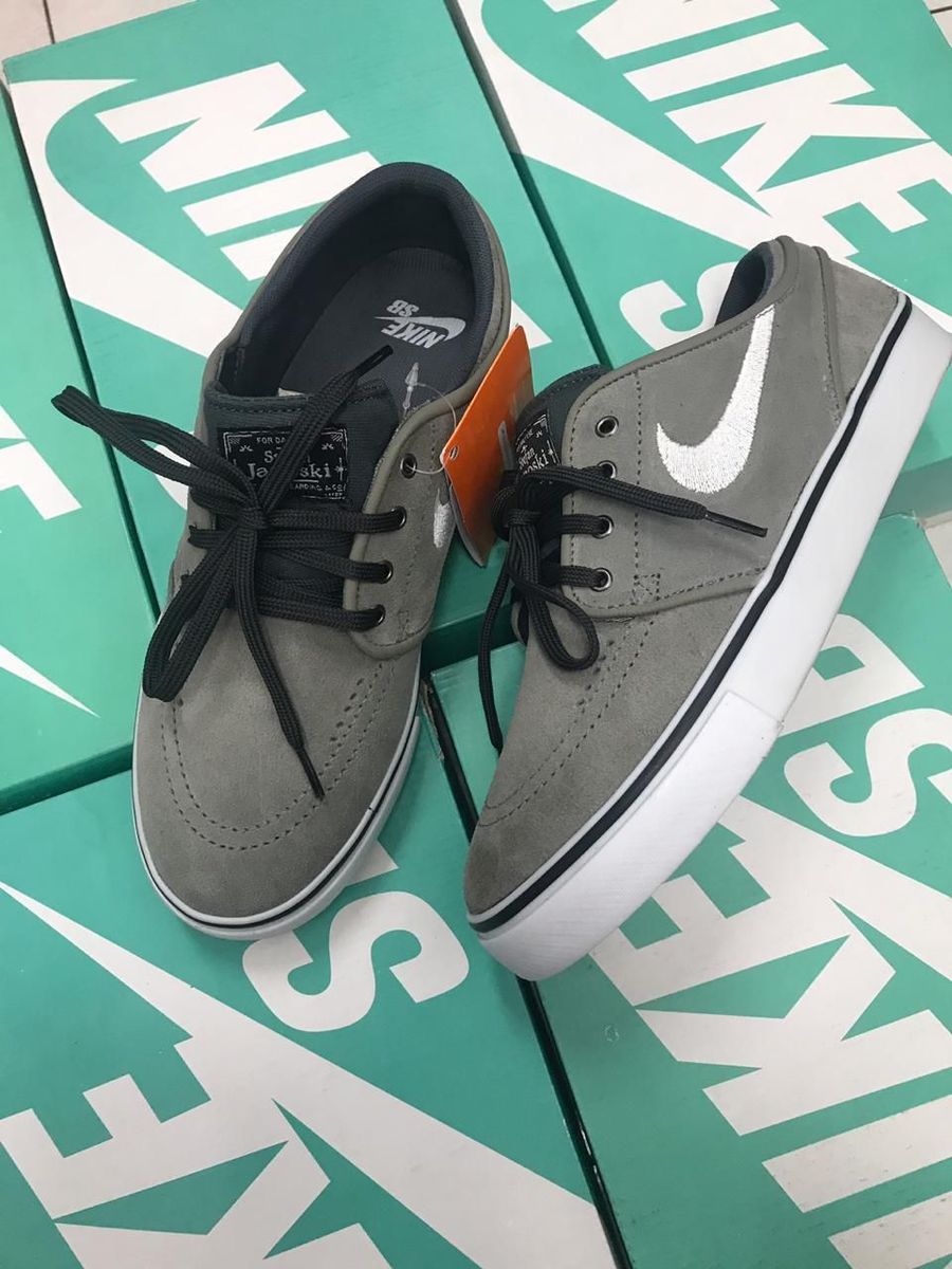 janoski cinza e preto