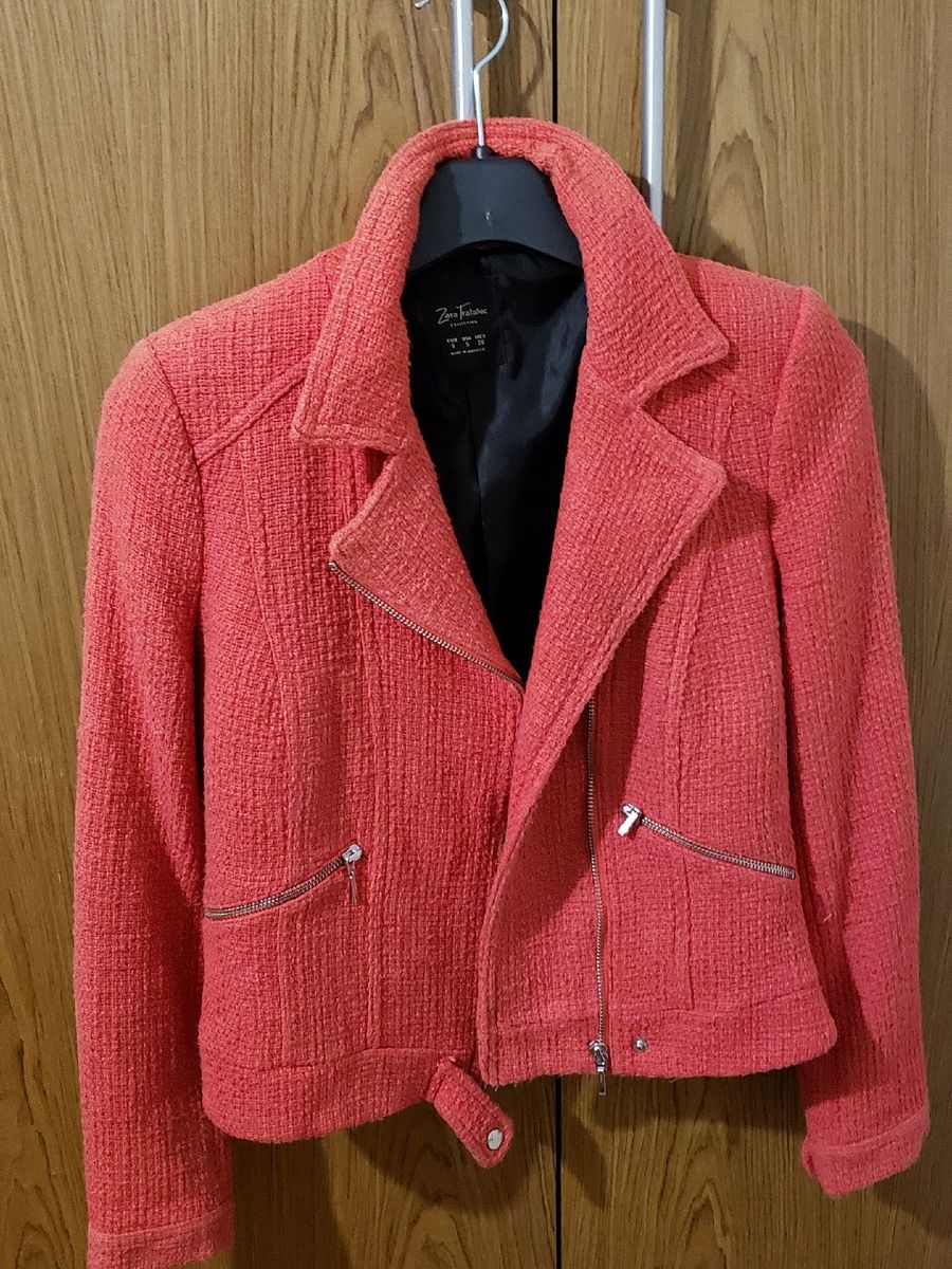 jaqueta vermelha zara