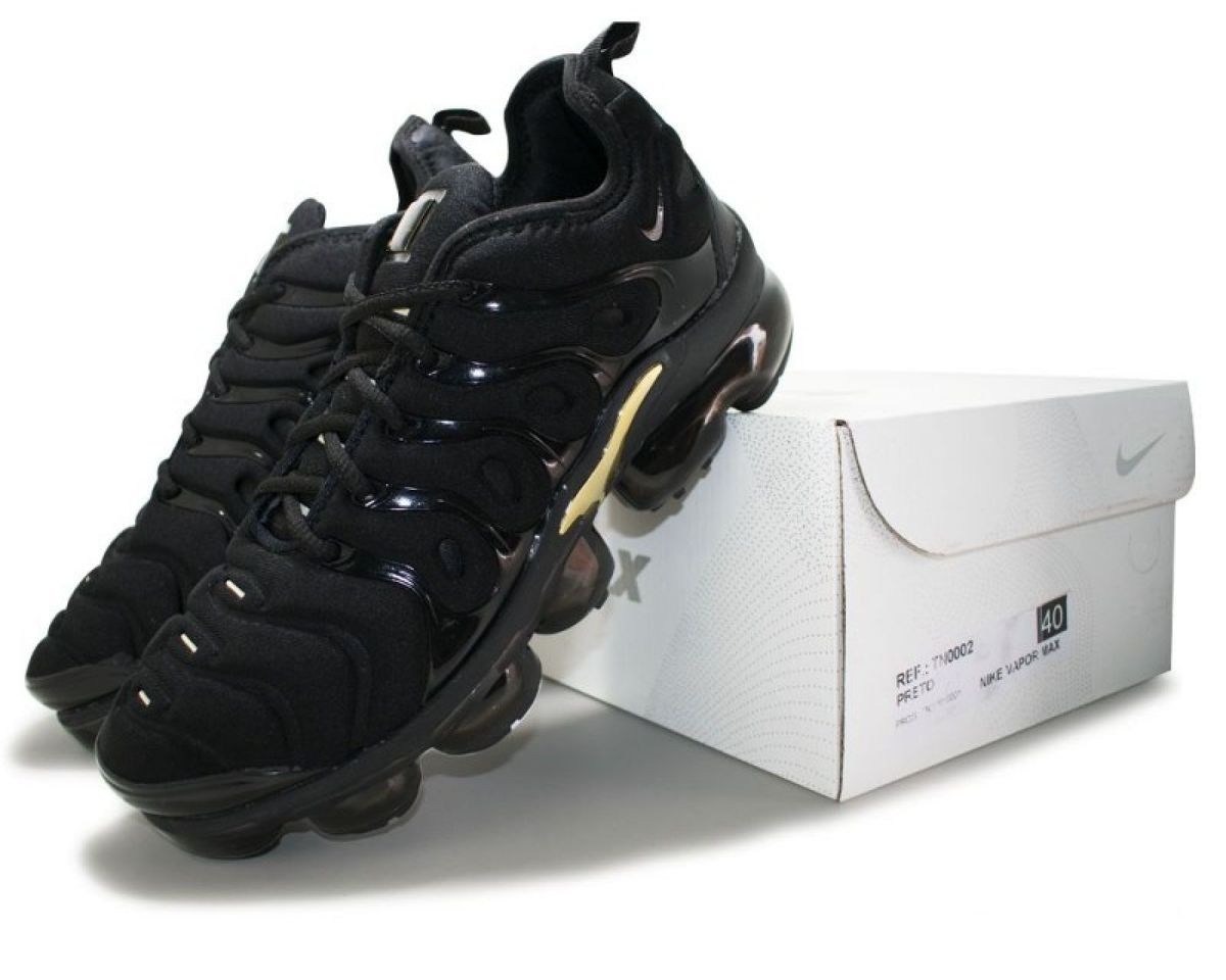 vapor air max foot locker