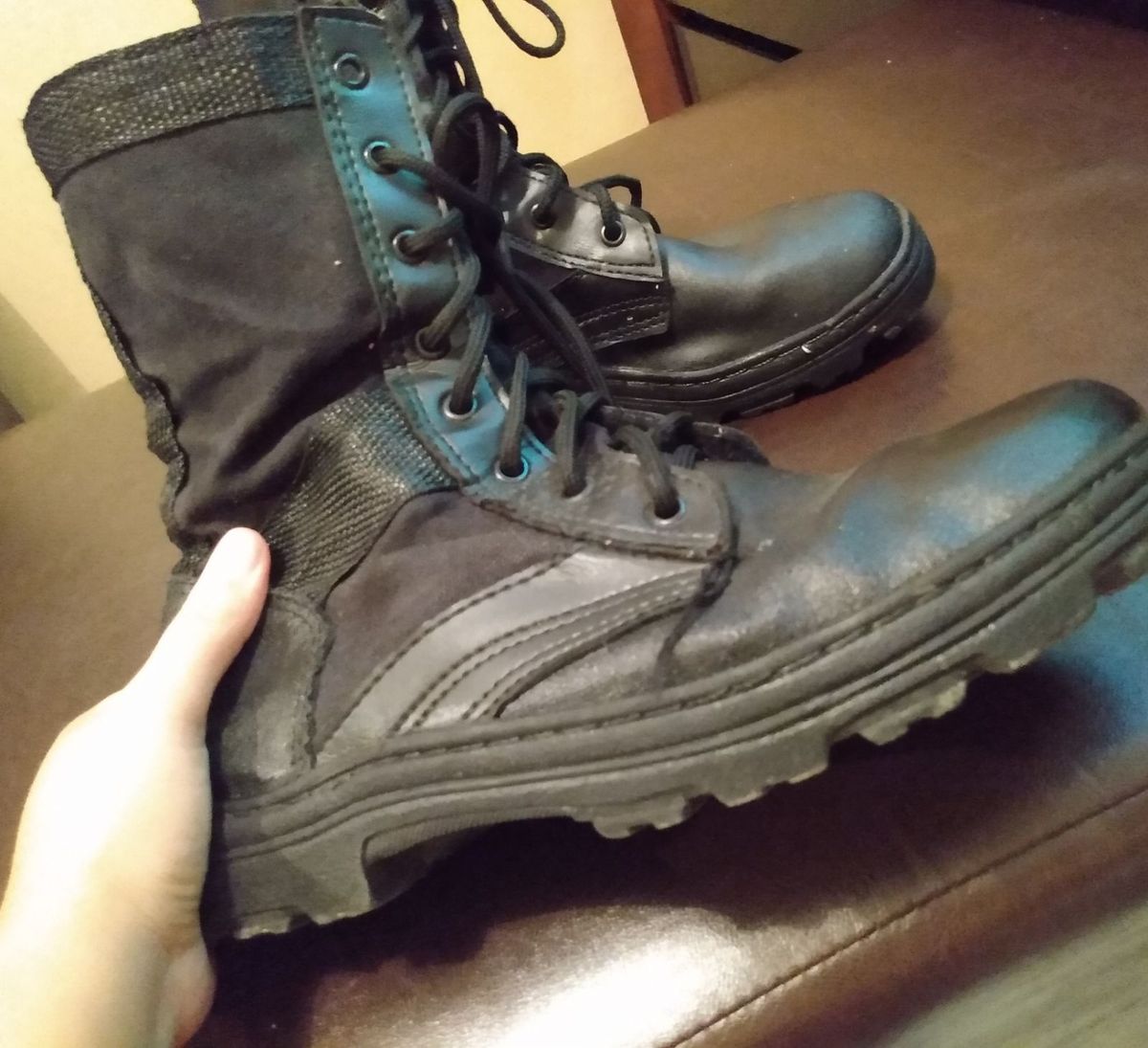 coturno nike militar
