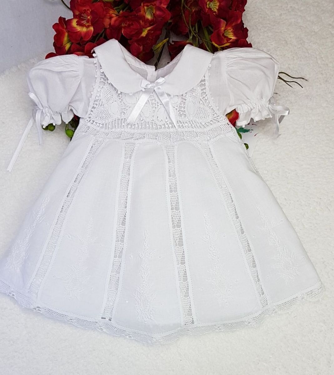 vestido infantil bordado a mão