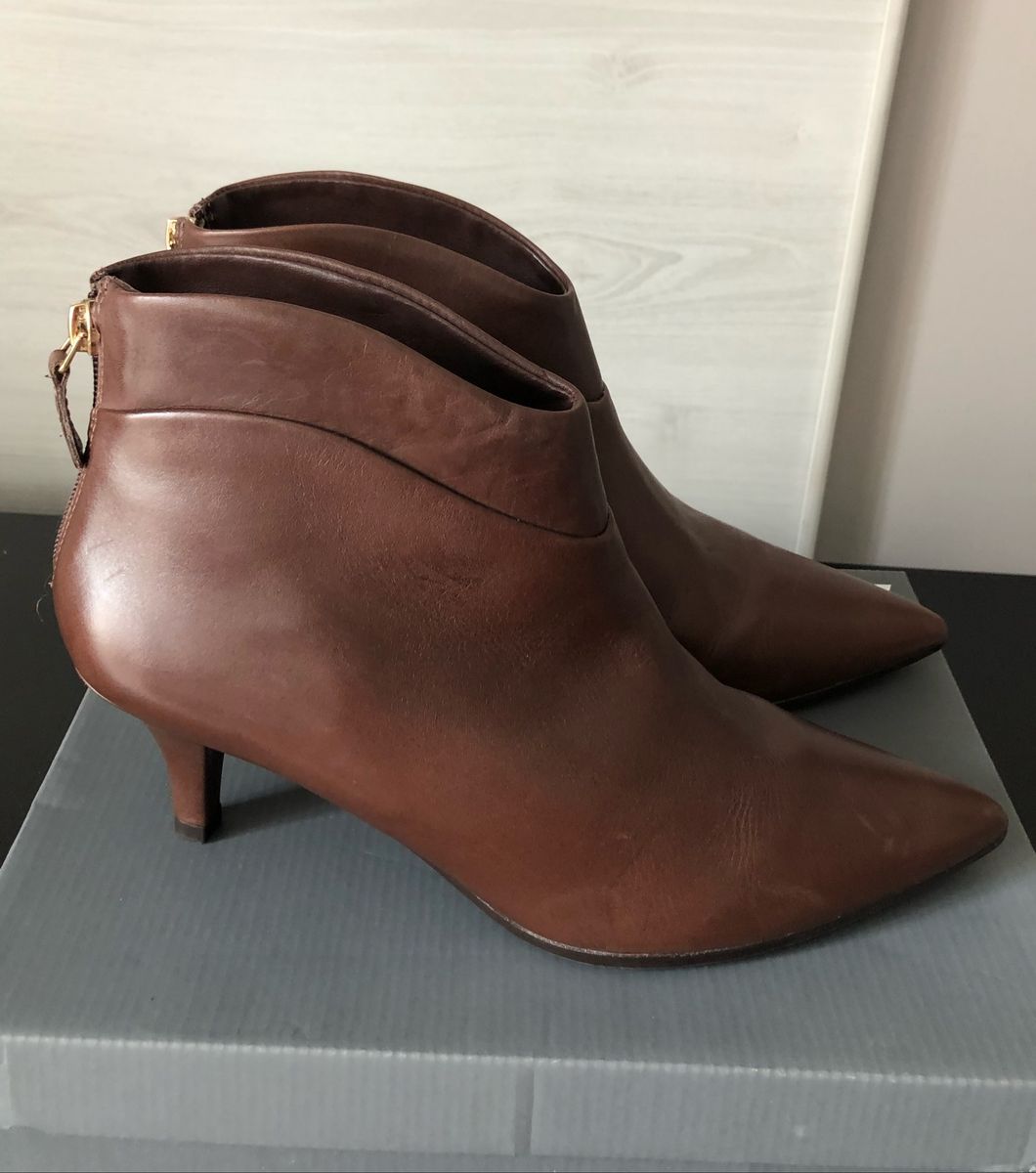 bota cano curto arezzo 2018