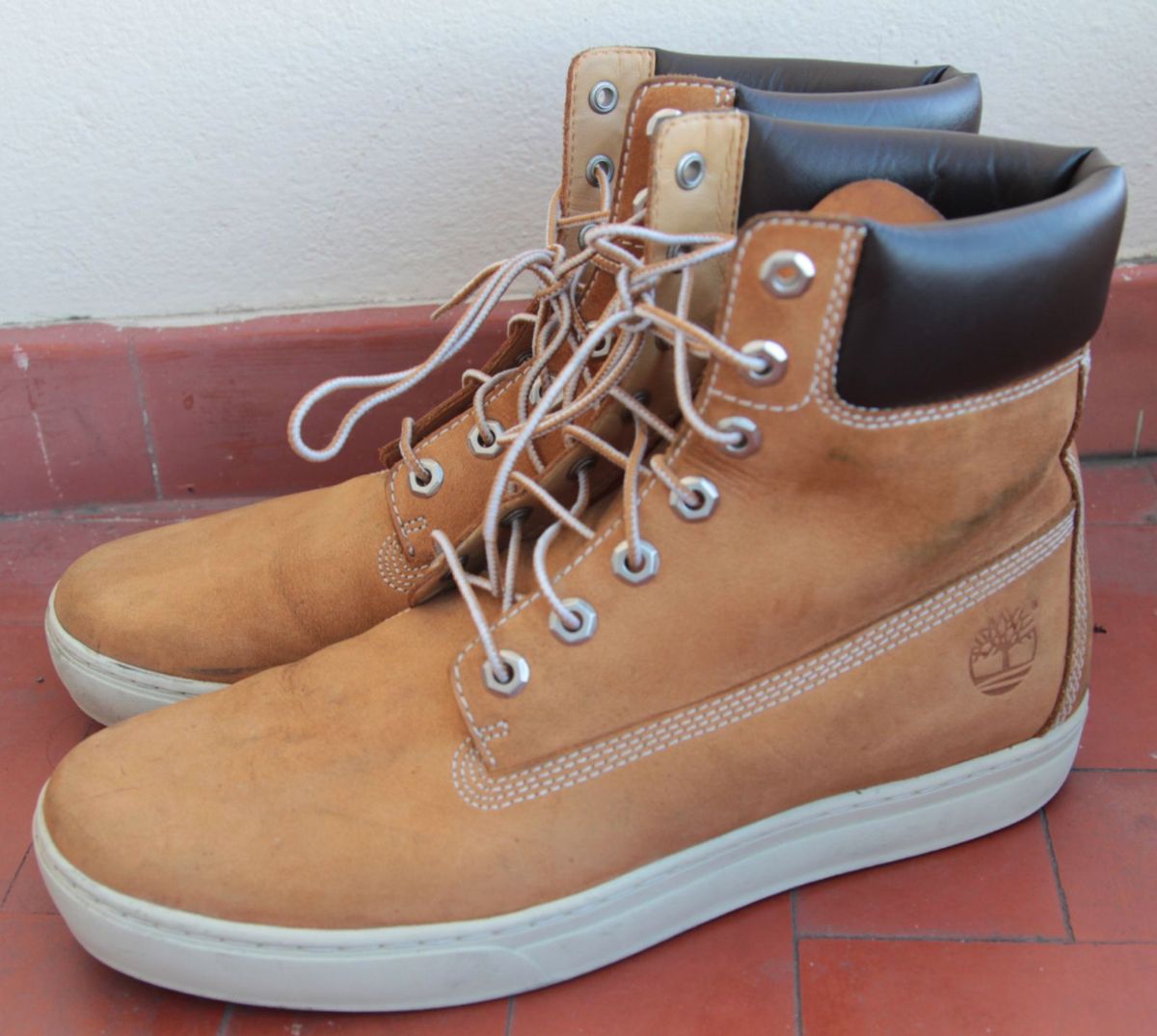 bota caramelo timberland
