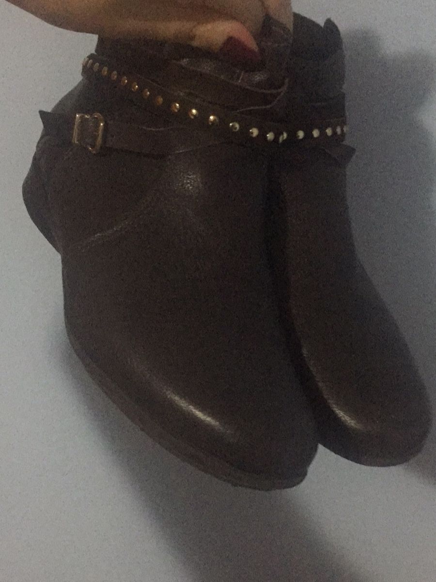bota mooncity zíper marrom