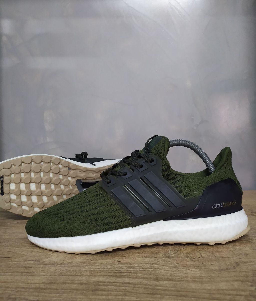 ultra boost verde militar