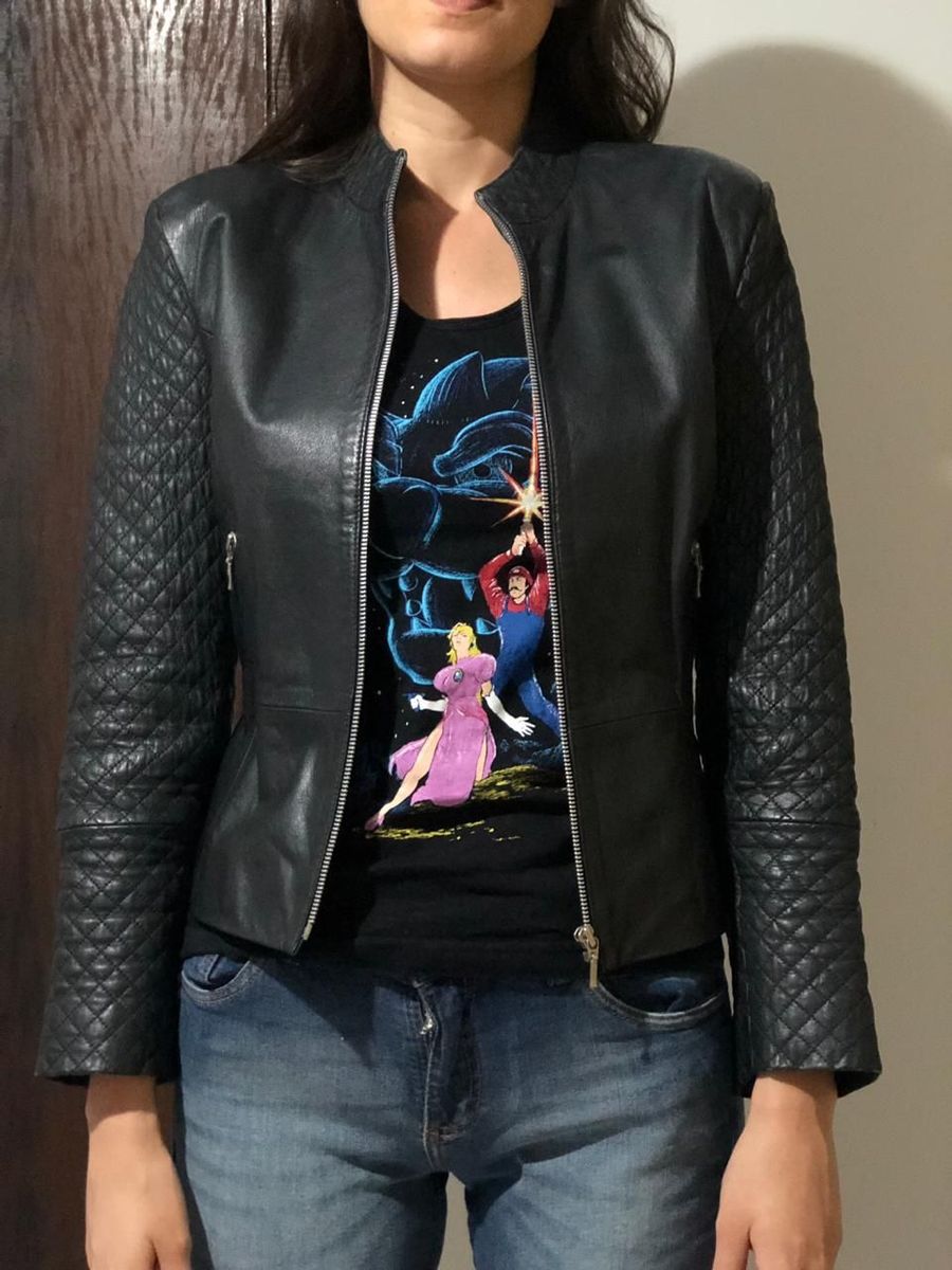 jaqueta de couro acinturada feminina