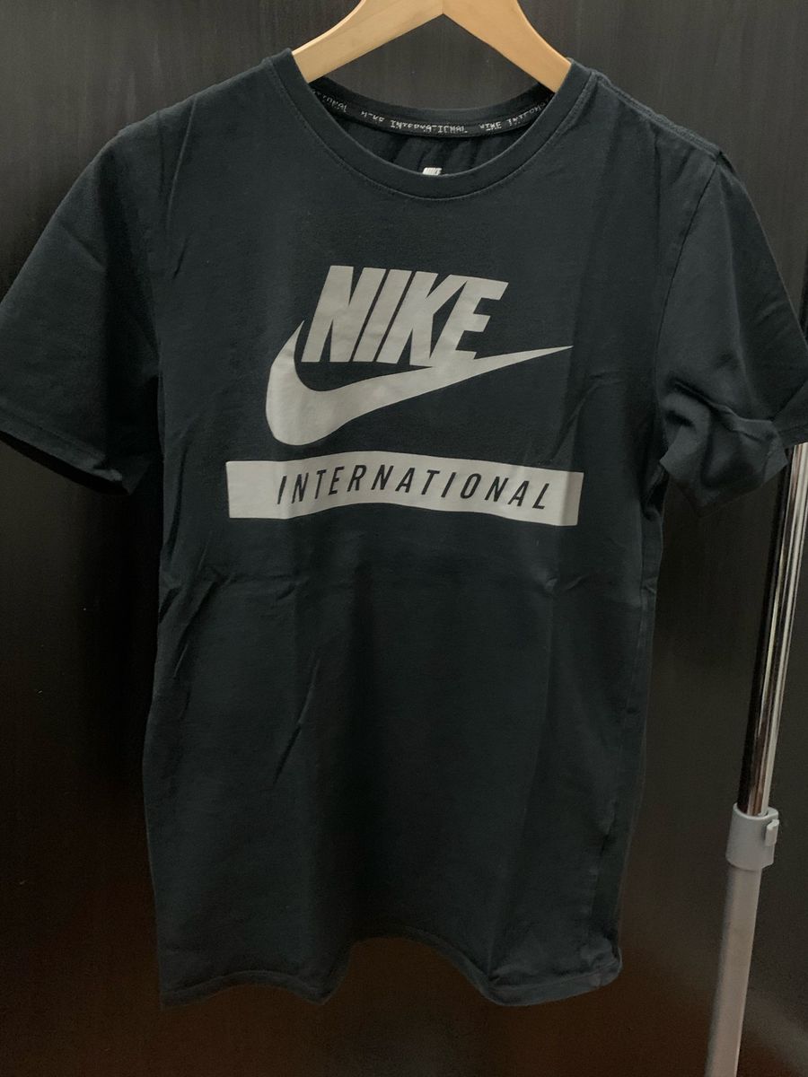 camisa da nike refletiva