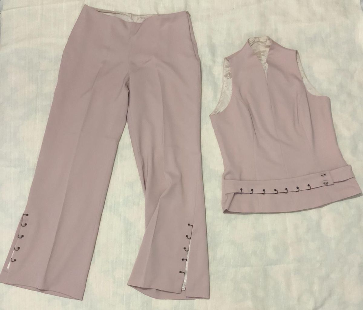 calça com blusa social