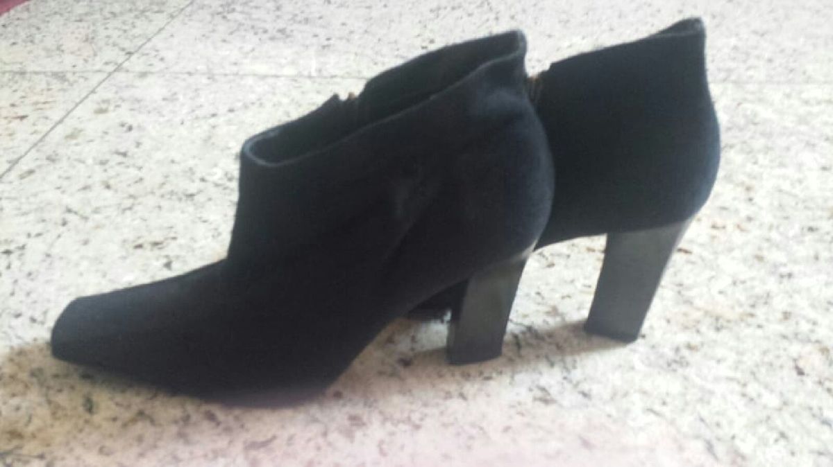 bota de camurça salto alto