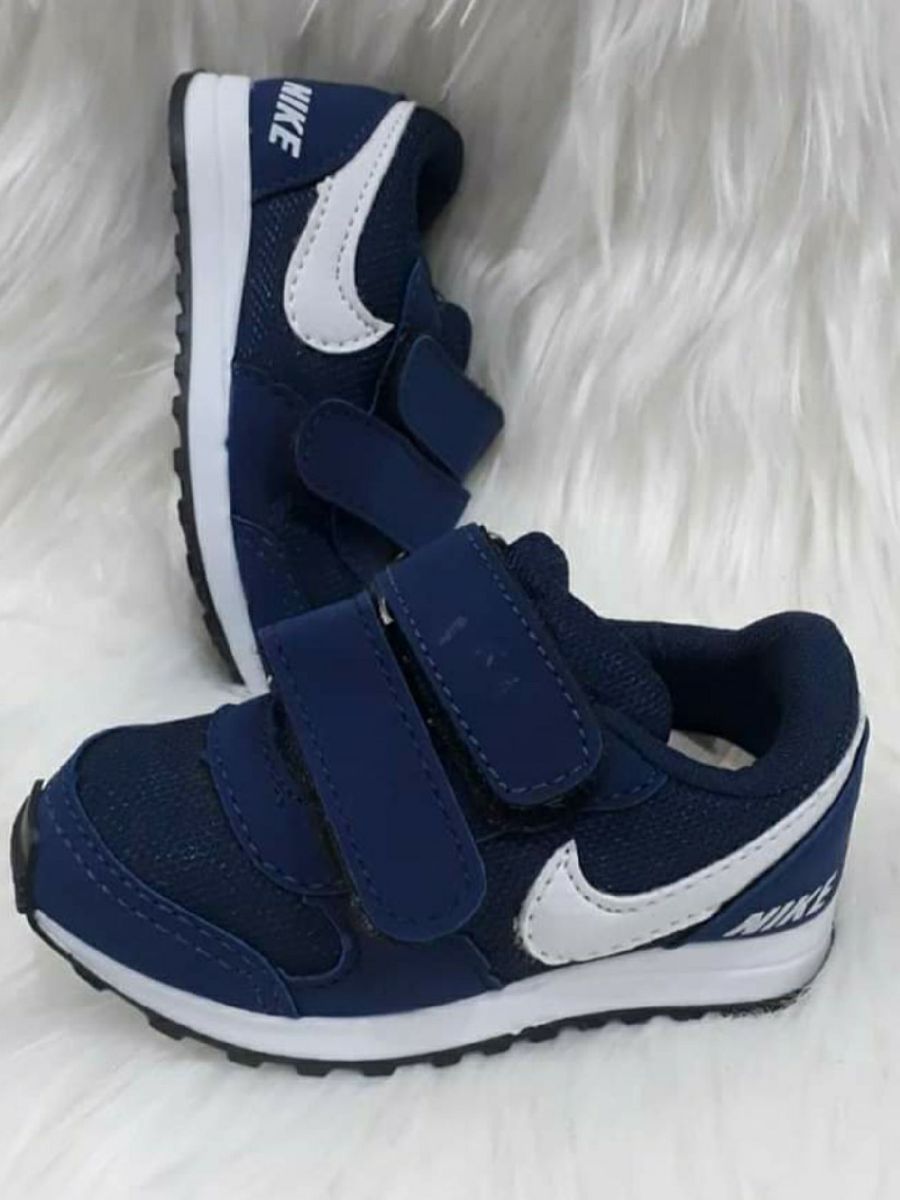 nike infantil com velcro