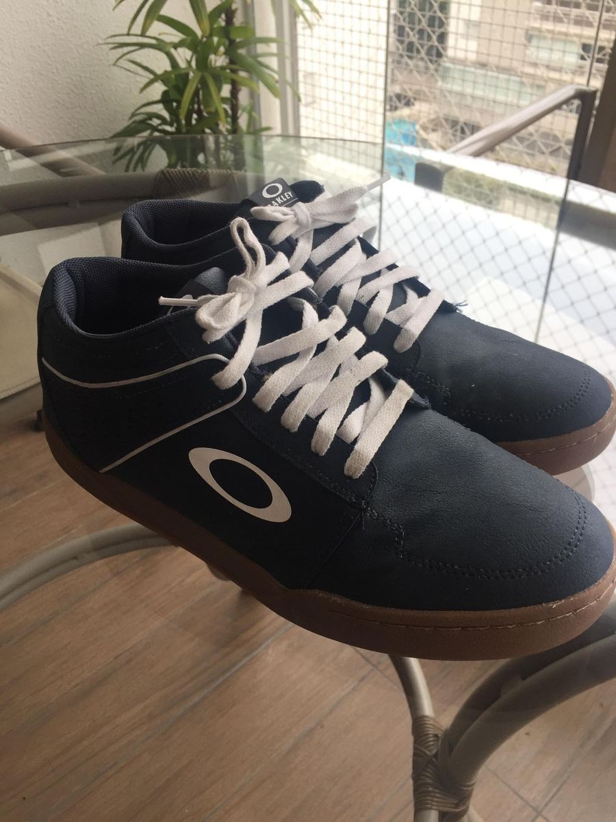 tenis oakley azul marinho