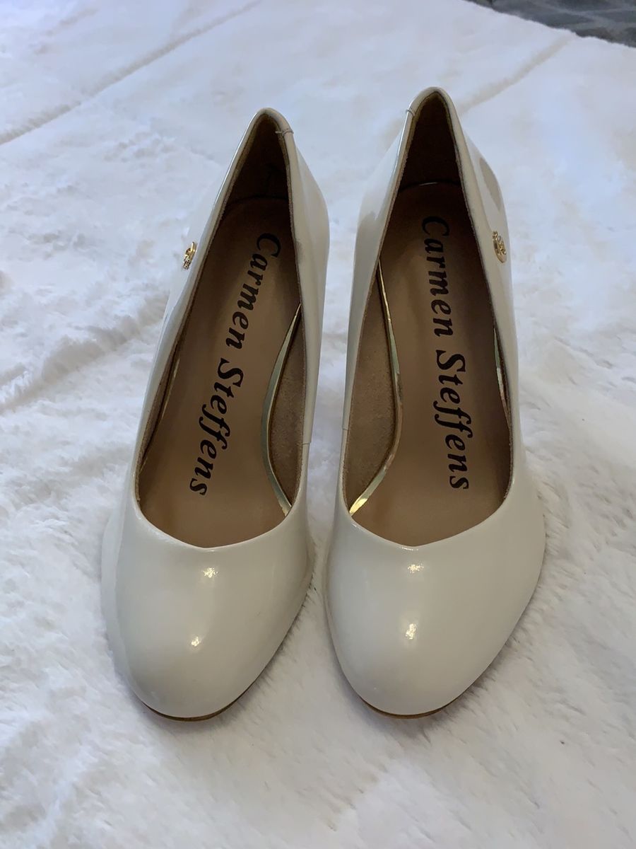 sapato branco carmen steffens