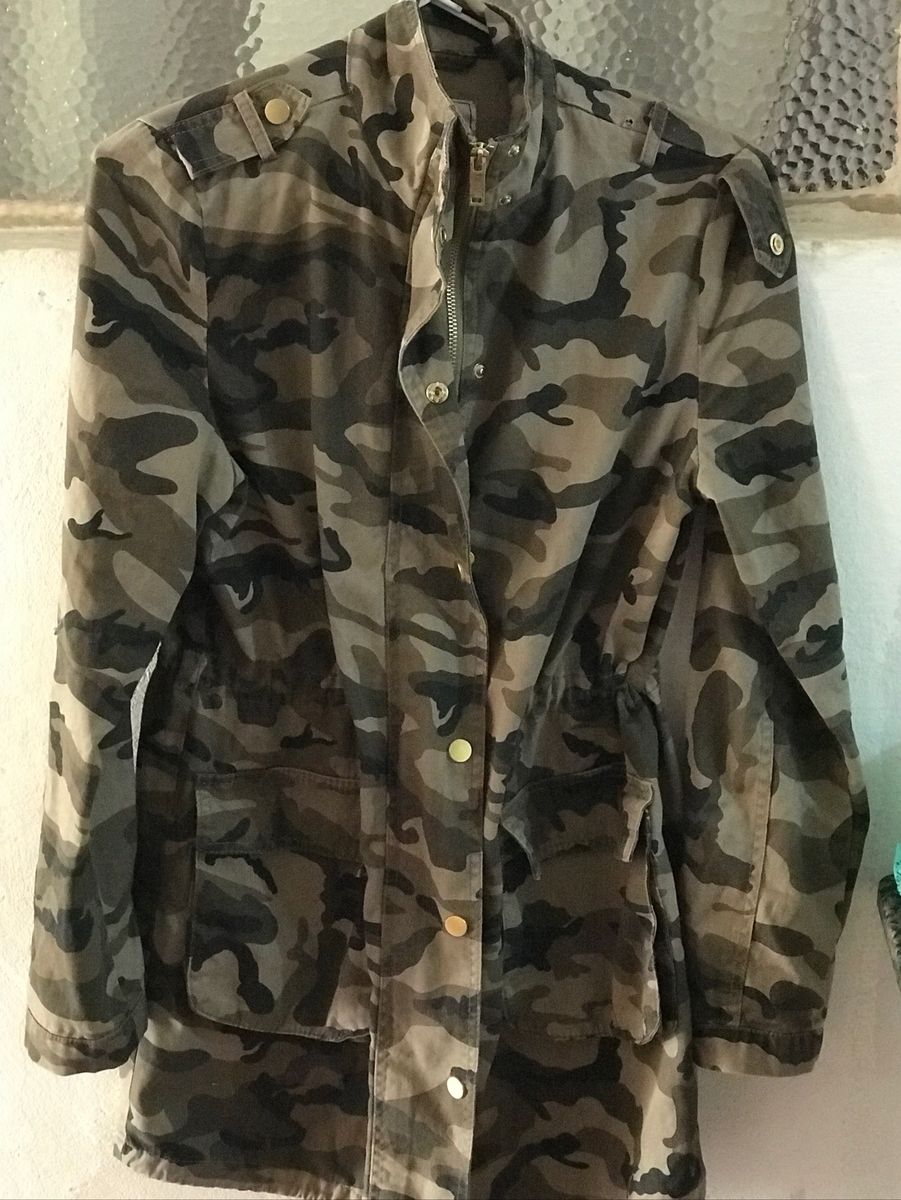jaqueta camuflada feminina renner