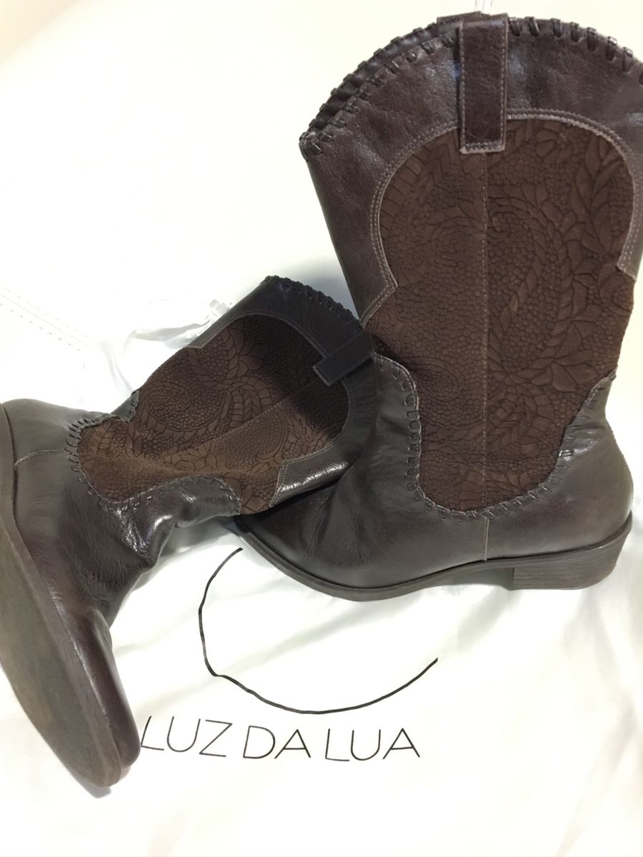 bota country luz da lua