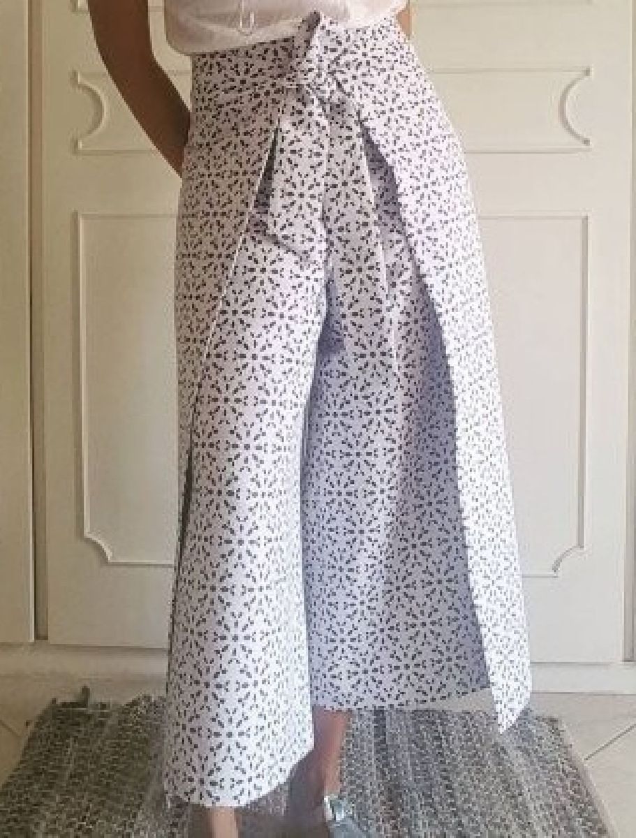vestido com calça envelope