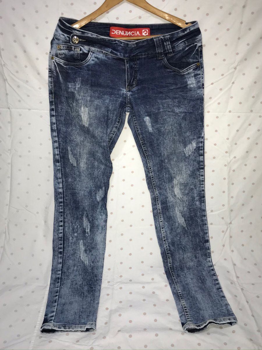 loja denuncia jeans