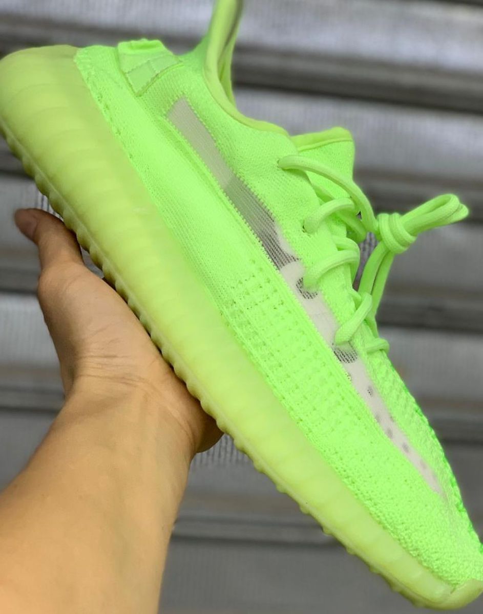 tenis yeezy verde