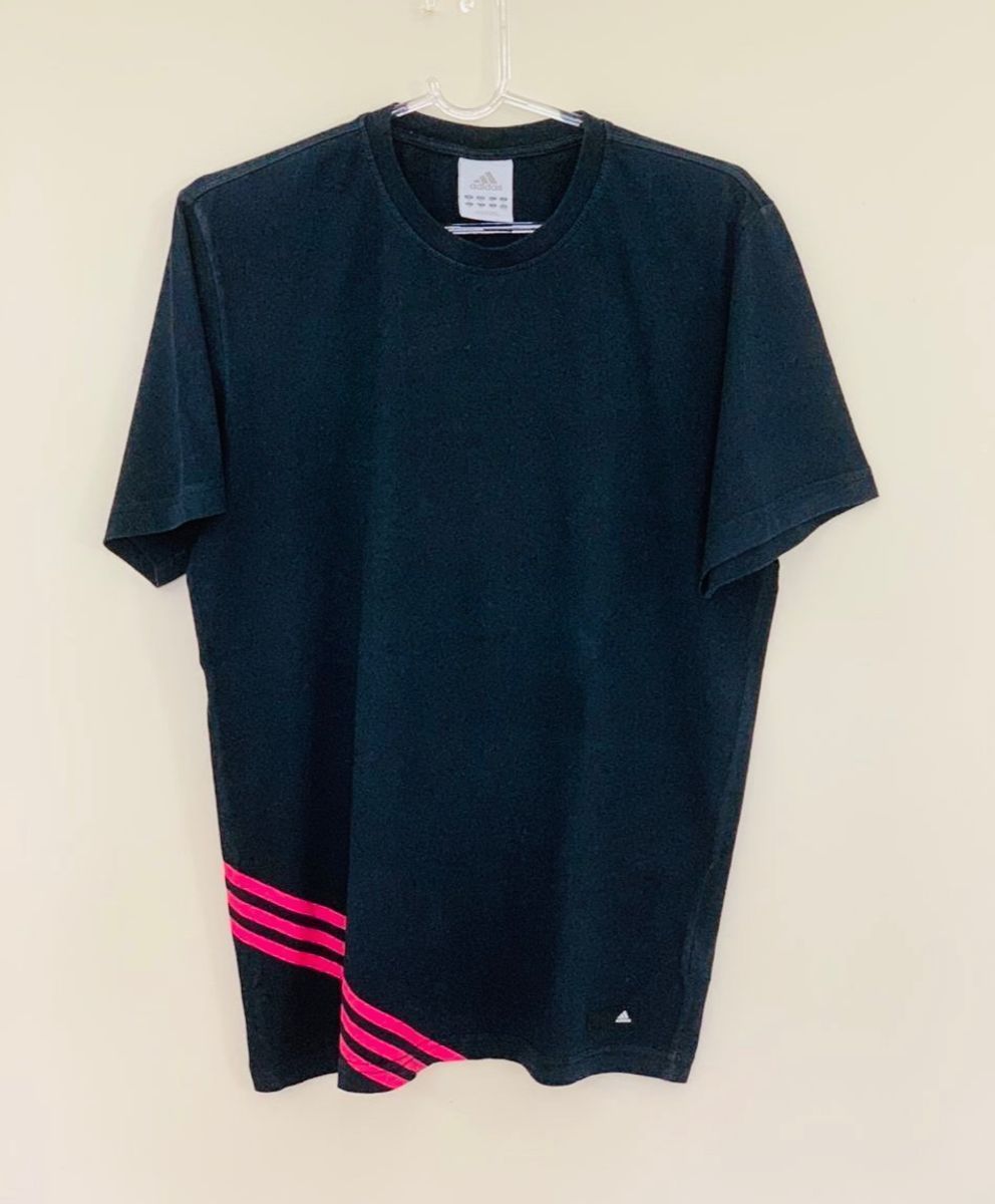 camiseta casual adidas feminina