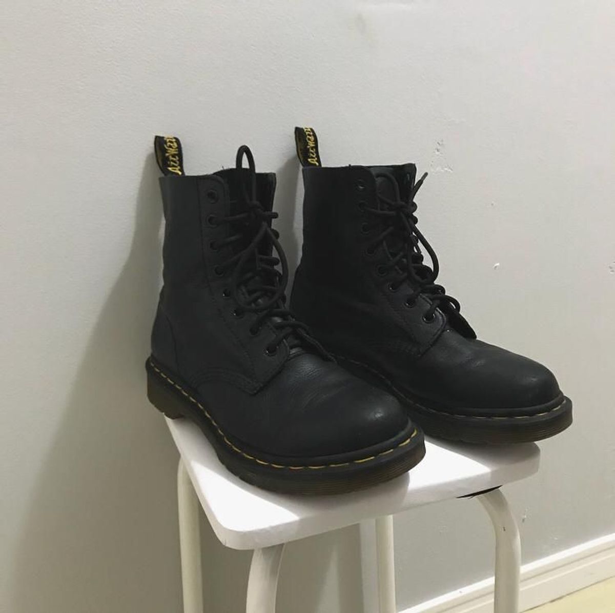 dr martens 1460 37