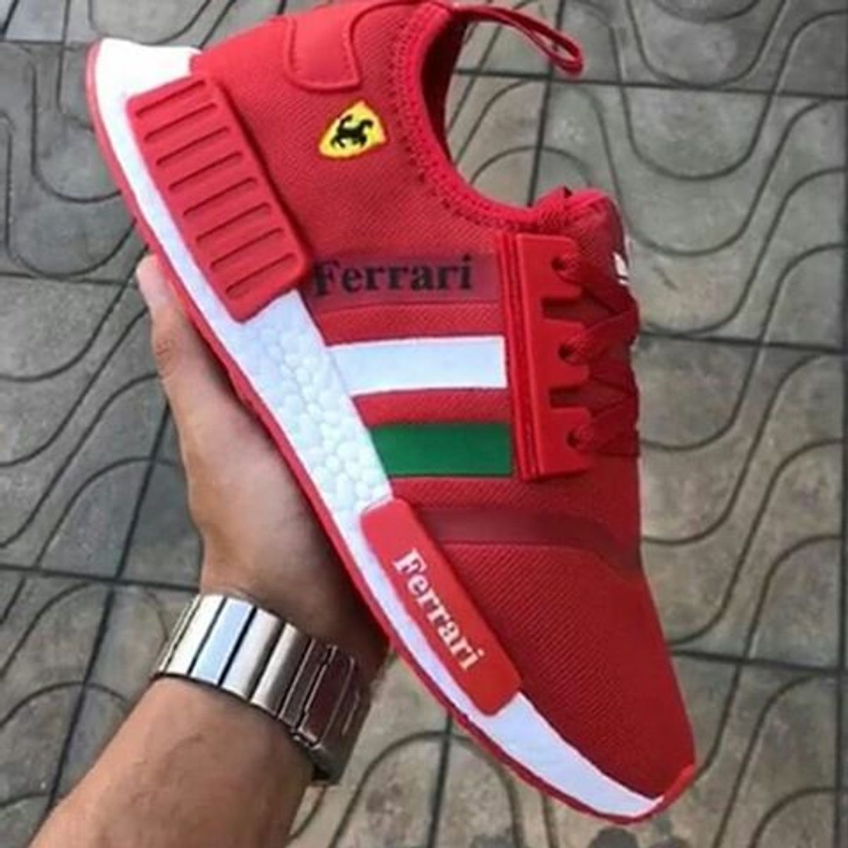 tenis adidas ferrari