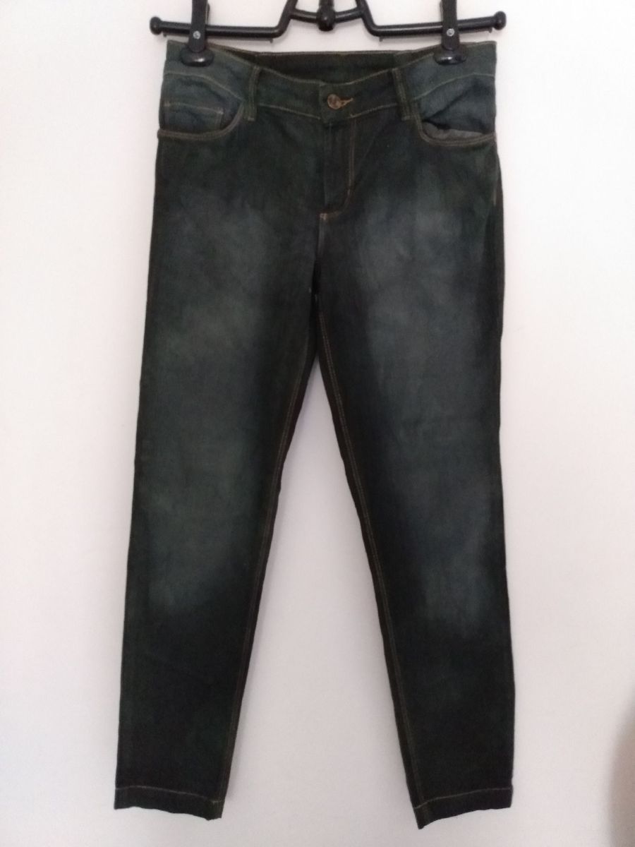 calça jeans verde escuro feminina