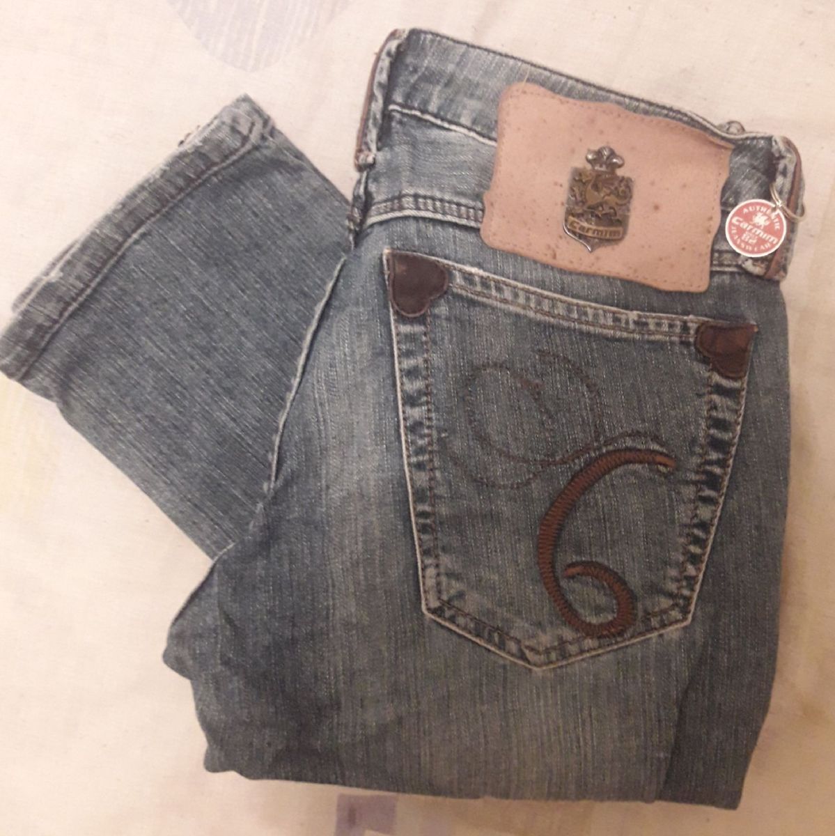 calça jeans carmim