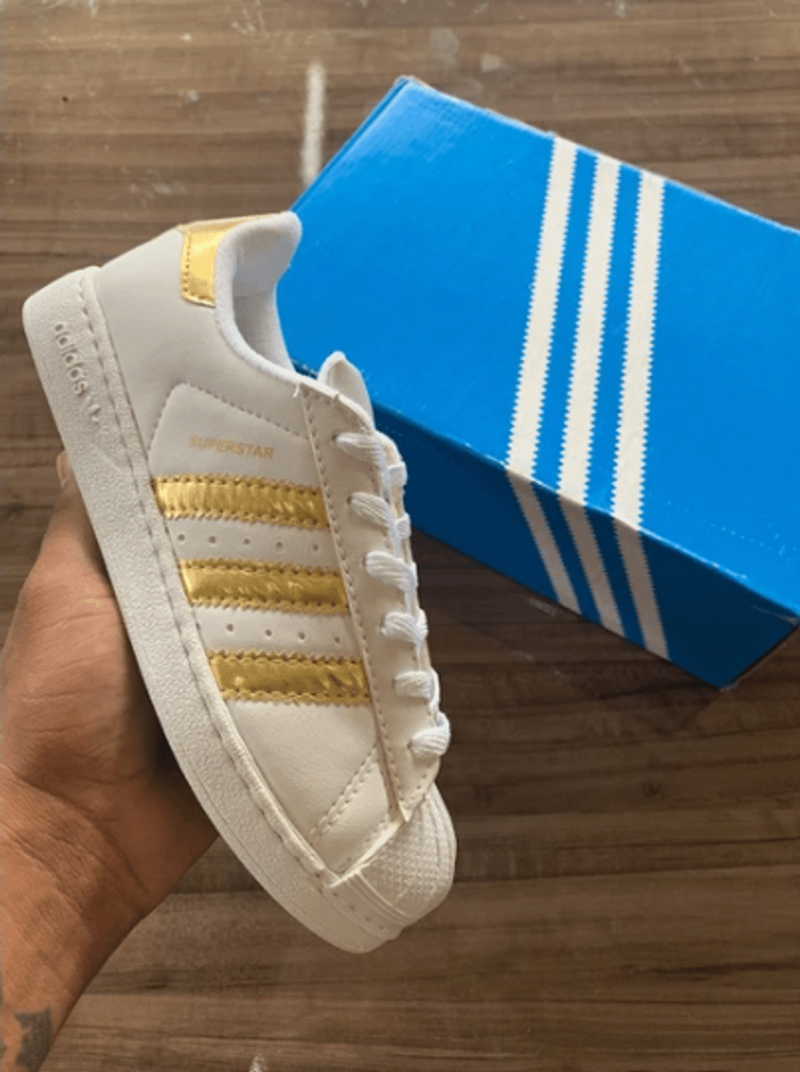 adidas branco e dourado feminino