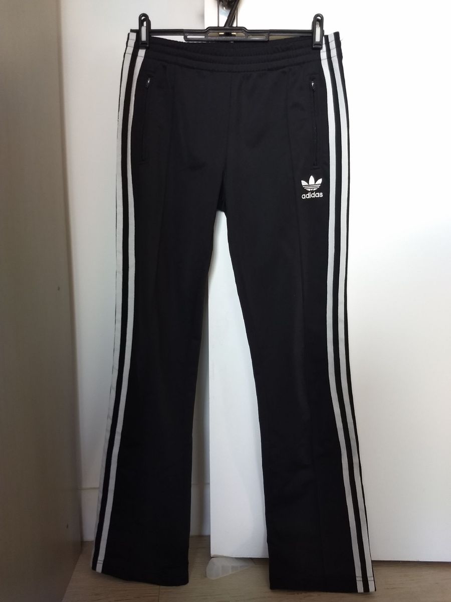 calça adidas boca larga