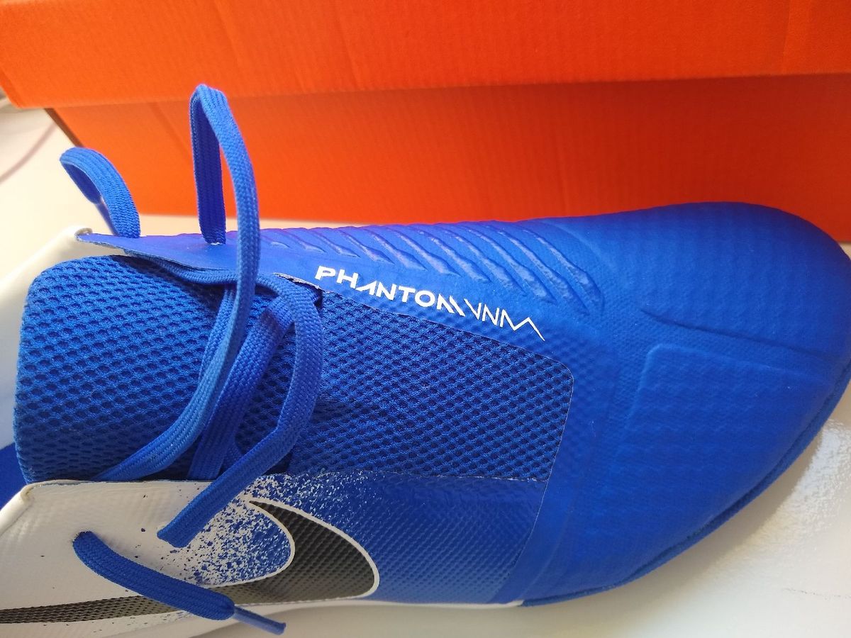 Chuteira Futsal Infantil Nike Phantom Venom Academy IC .