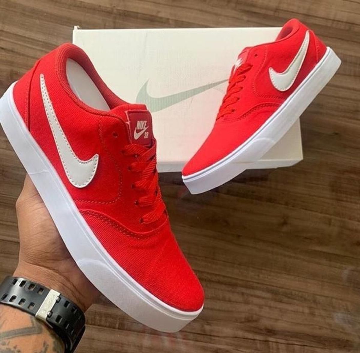 nike check solar vermelho