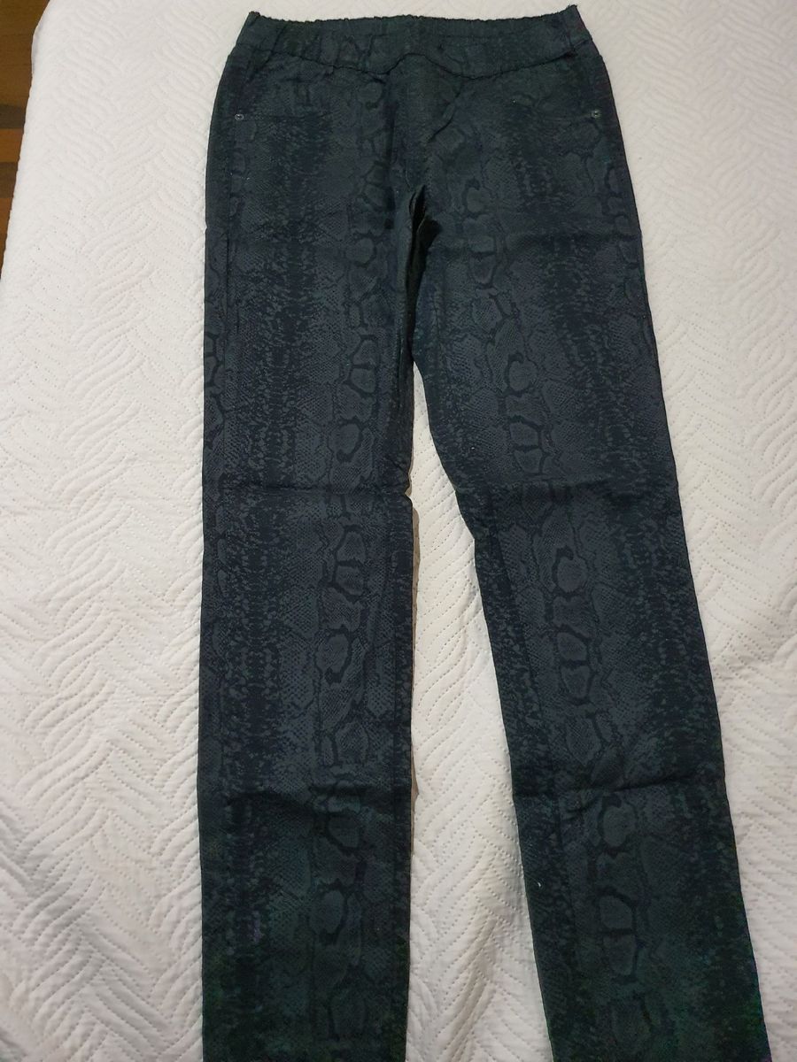 calça resinada renner