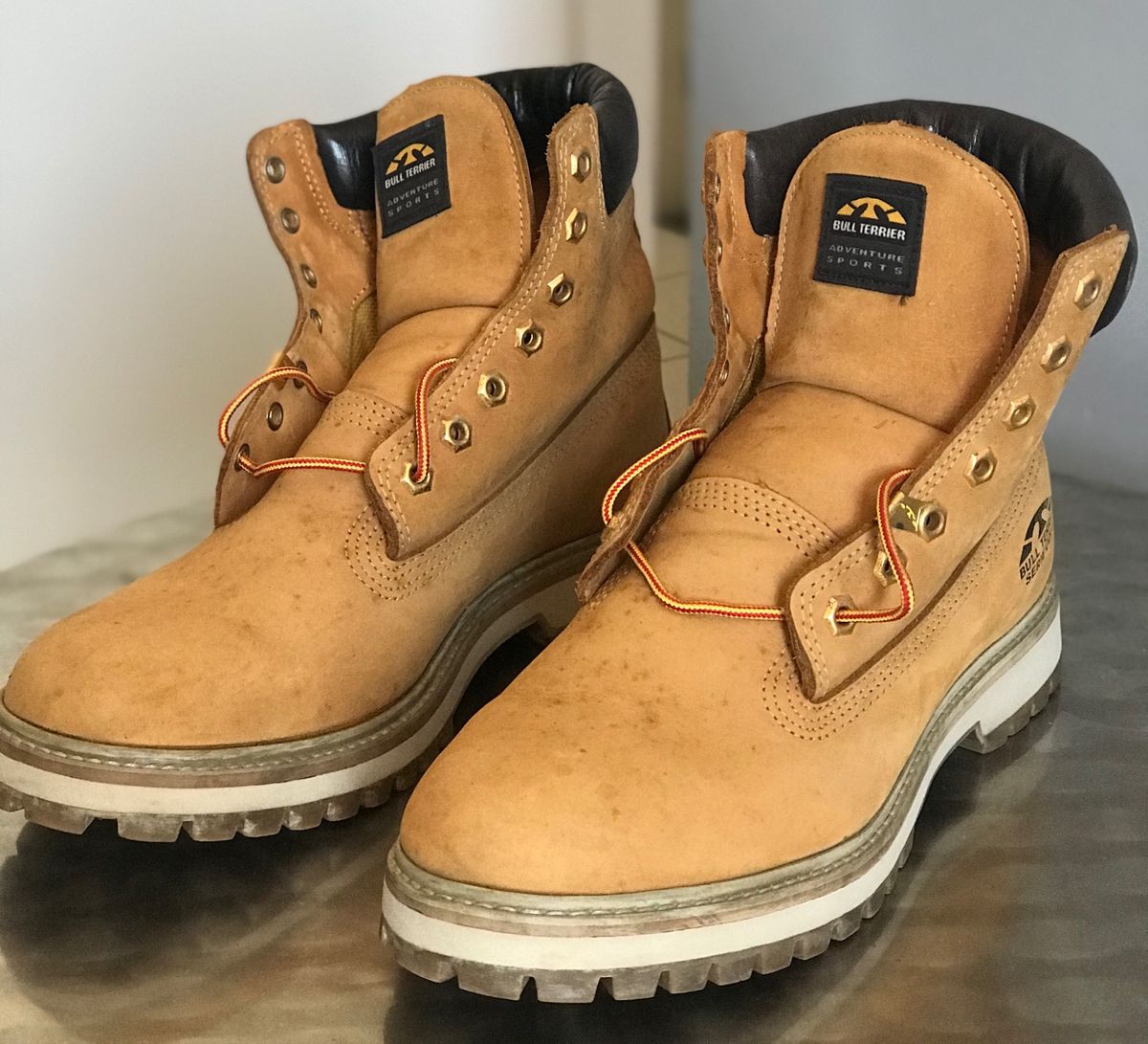 bota bull terrier mack serie gold original